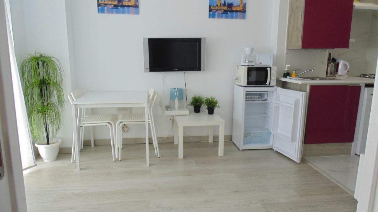 Apartamento En Centro A 150M Del Mar Apolo B Торрев'єха Екстер'єр фото